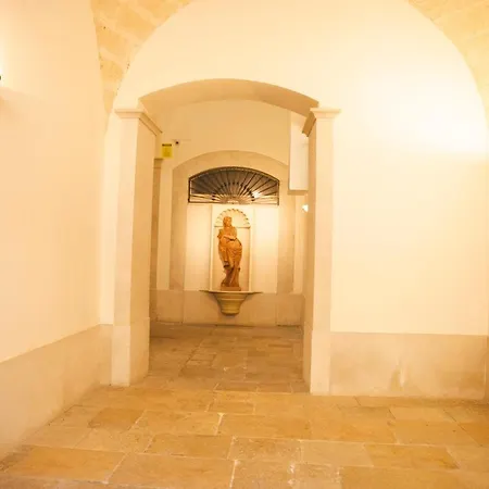 Palazzo De Brado Nocleg ze śniadaniem 4*