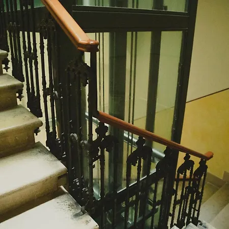 Palazzo De Brado トラーニ