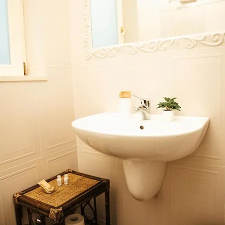 Palazzo De Brado Nocleg ze śniadaniem