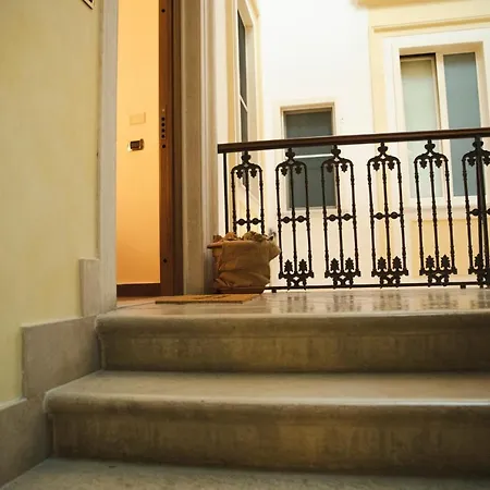 Palazzo De Brado Nocleg ze śniadaniem 4*