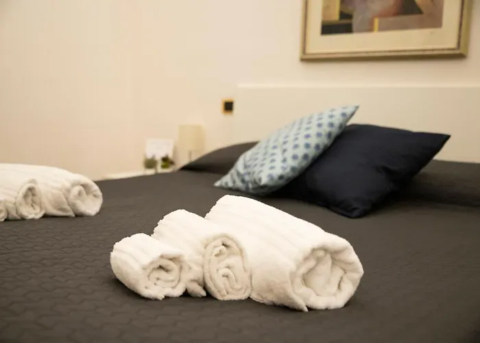 לינה וארוחת בוקר Palazzo De Brado 4*